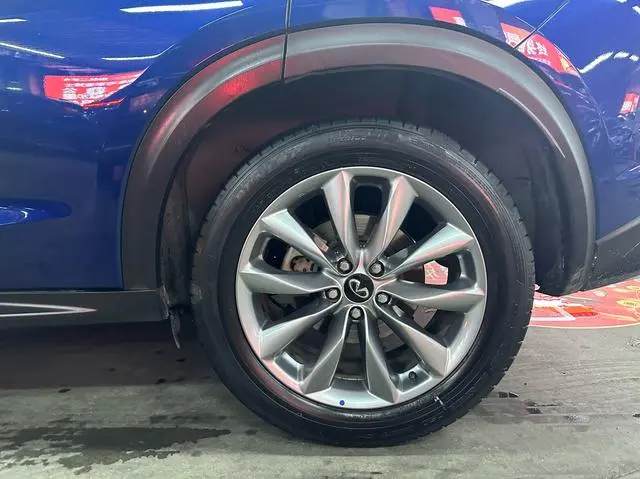 Infiniti Infiniti QX50 2.0T two-wheel drive fashion version