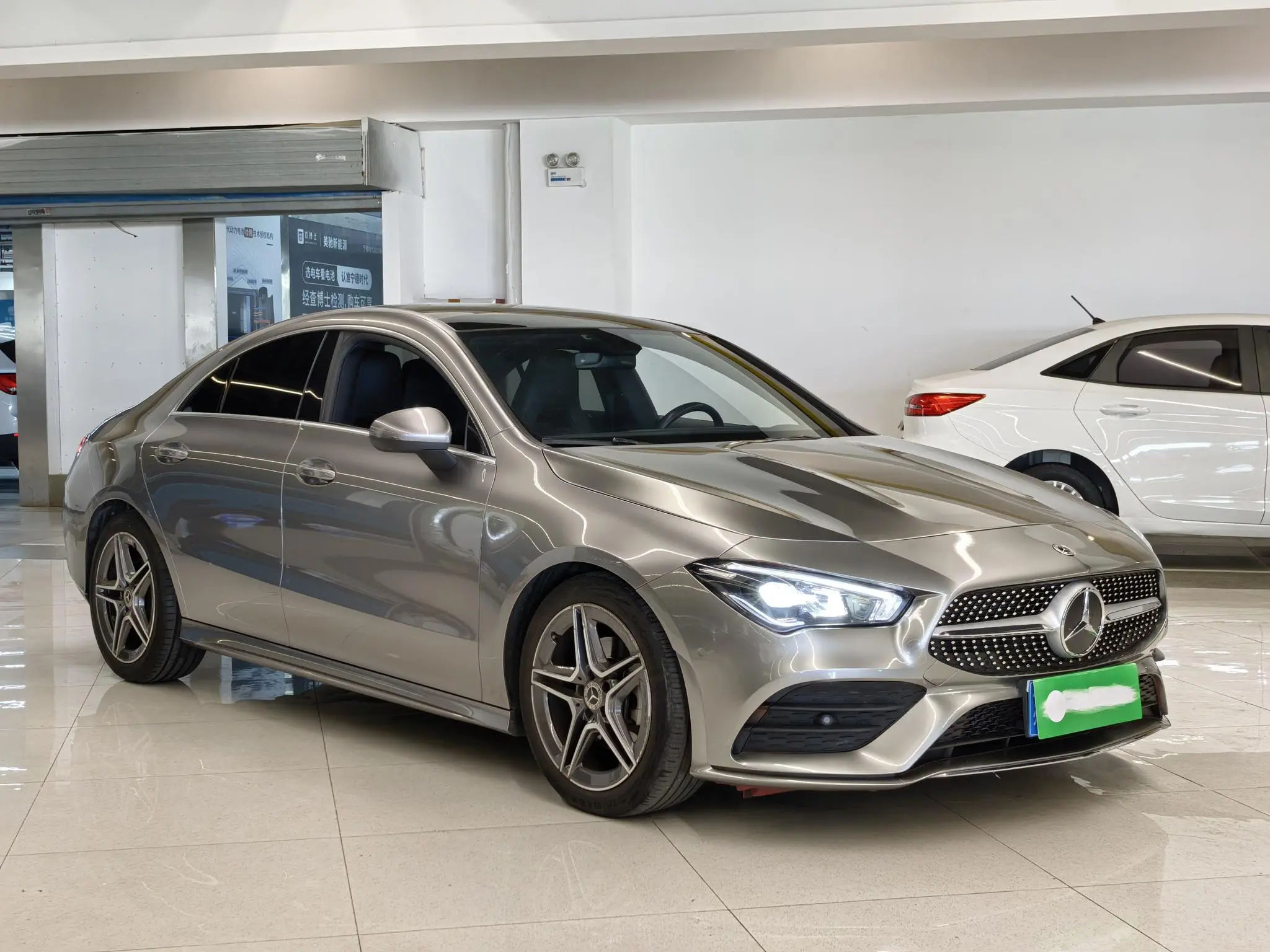 Mercedes-Benz Mercedes-Benz CLA CLA 200 four-door coupe