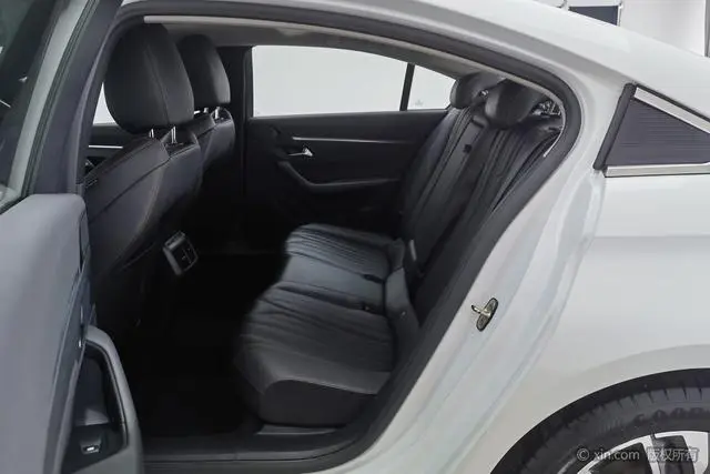 Peugeot Peugeot 508L 400THP PureTech Driving Control Edition
