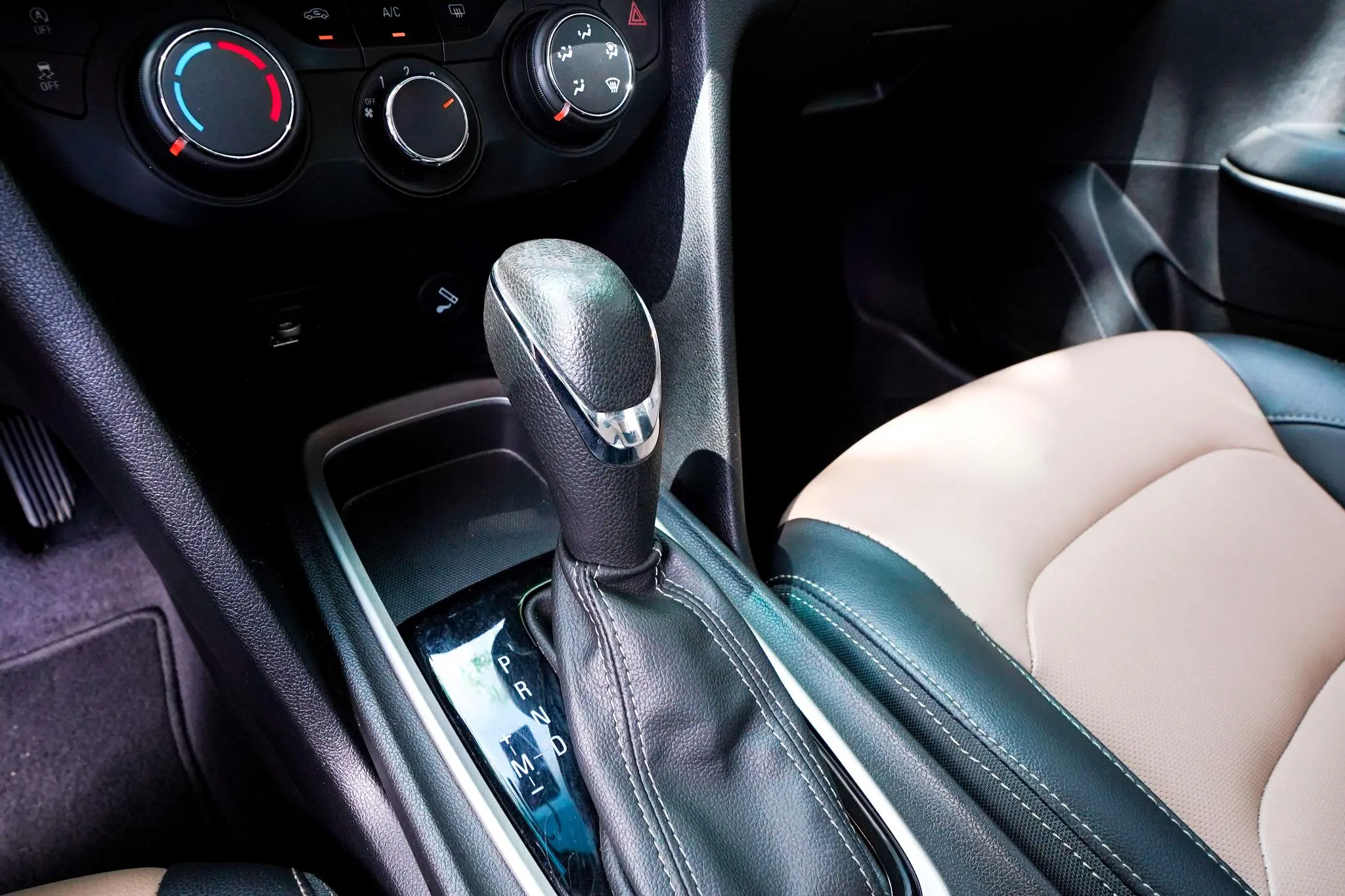 Chevrolet Cruze 320 Automatic Yuechang Version