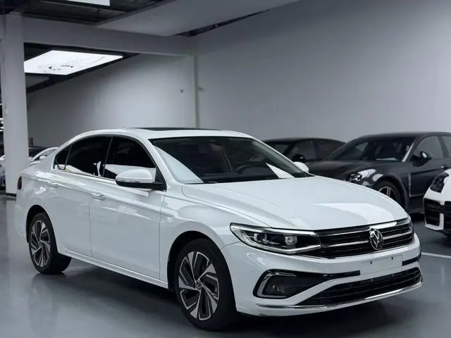 Volkswagen Bora 200TSI DSG Smart Bank PRO Edition