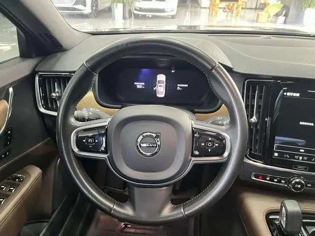 Volvo Volvo S90 PHEV T8 E-drive Hybrid Zhiyi Deluxe Edition