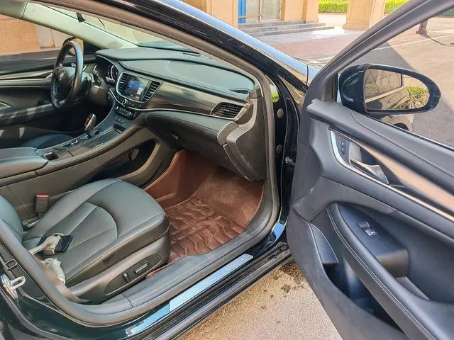Buick Lacrosse 652T luxury