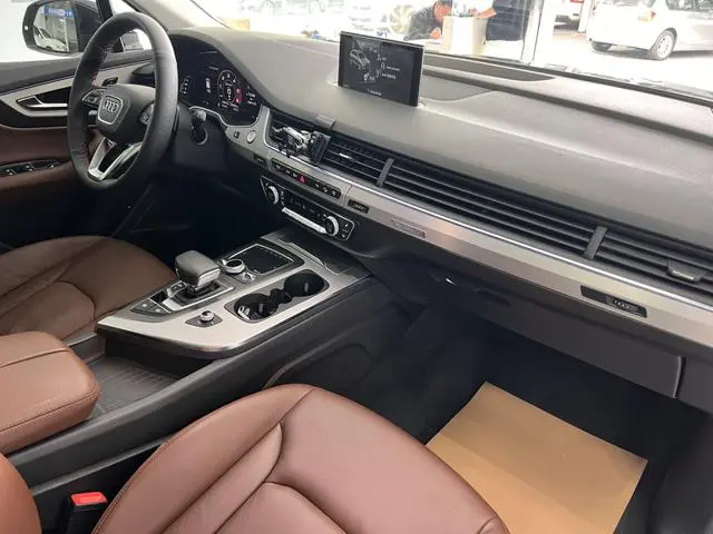 Audi Audi Q7 40 TFSI S line sporty