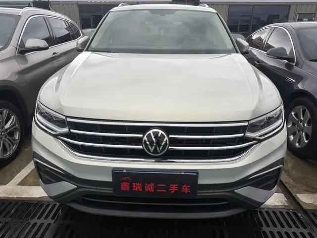 Volkswagen Tiguan L 330TSI automatic two-wheel drive Smart edition