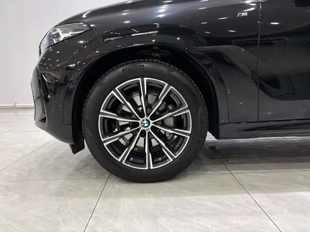 BMW BMW X6 Facelift xDrive30i M sports suit