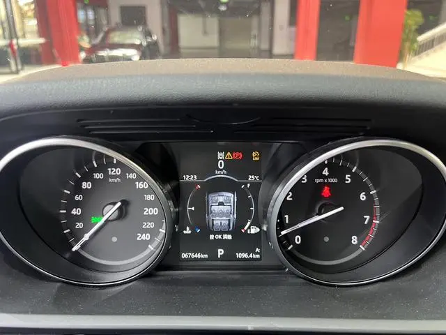 Land Rover discover 3.0 V6 SE