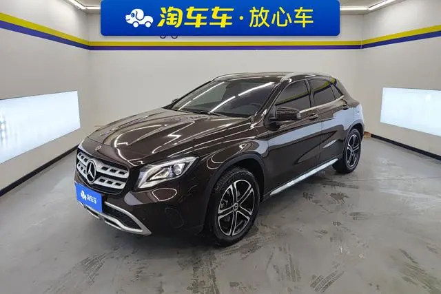Mercedes-Benz Mercedes-Benz GLA GLA 200 fashion type