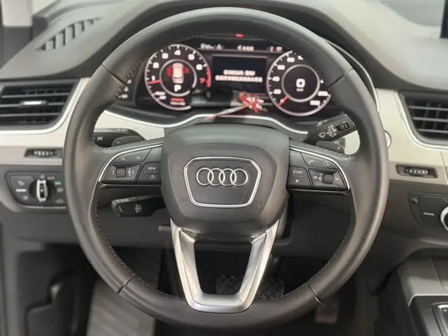 Audi Audi Q7 45 TFSI S line sporty