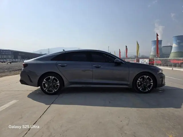 Kia Kia K5 380T GT-Line Premium Technology Edition