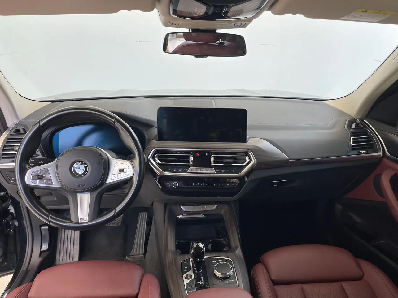BMW BMW X3 Facelift xDrive25i M sports suit