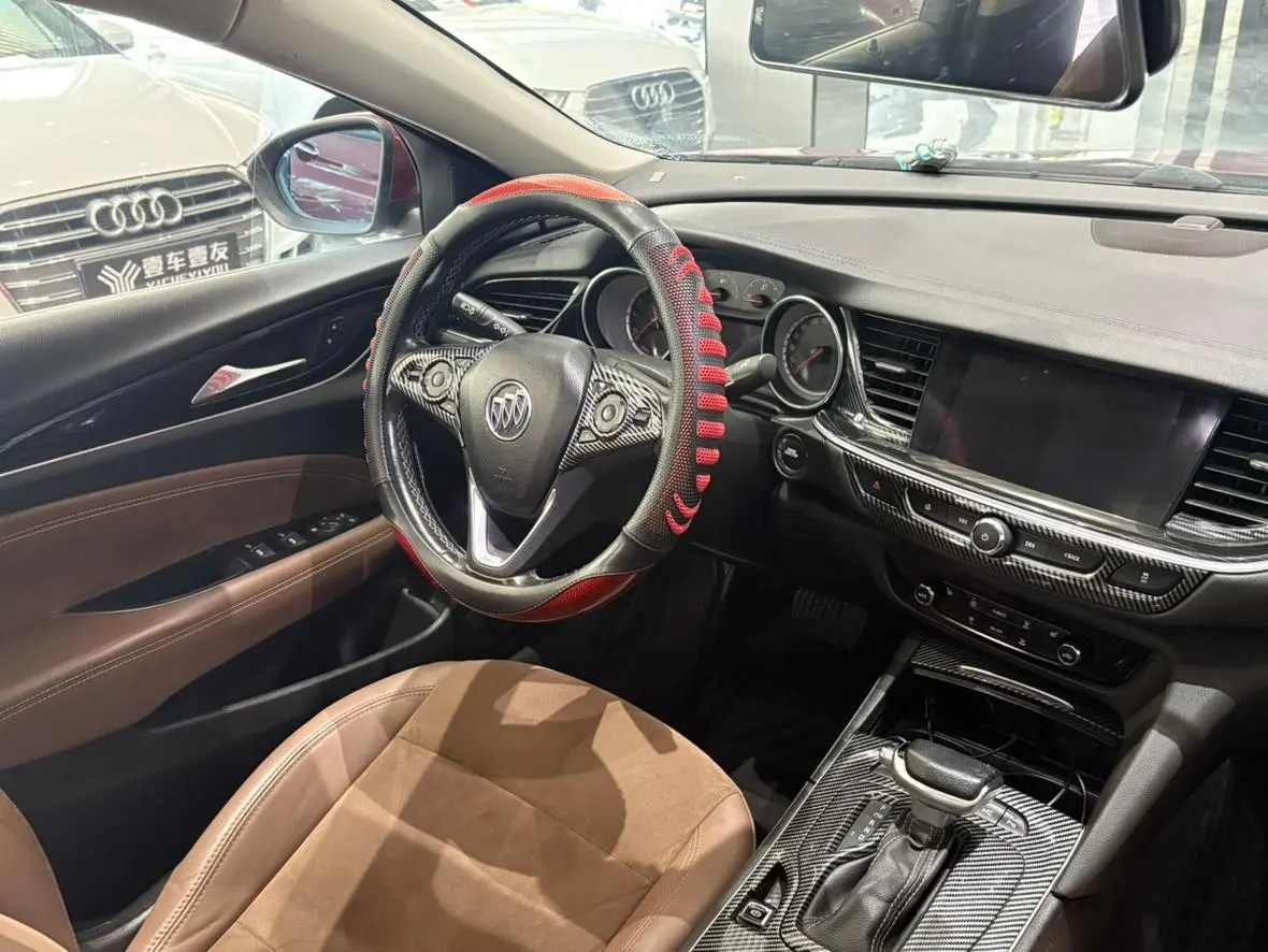 Buick Regal 20T luxury Country VI