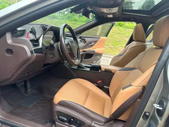 Lexus Lexus ES 200 Excellent Edition