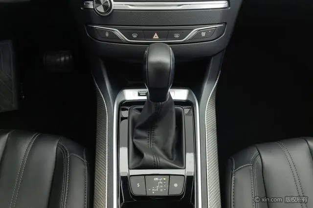 Peugeot Peugeot 408 360THP Automatic Deluxe Edition Country VI