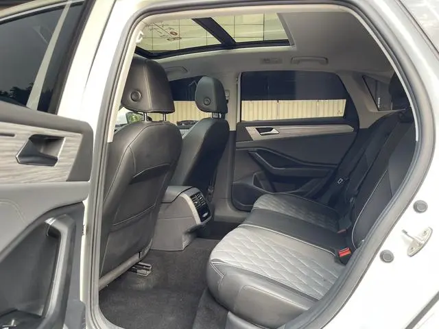 Volkswagen Sagitar 200TSI DSG Beyond Edition