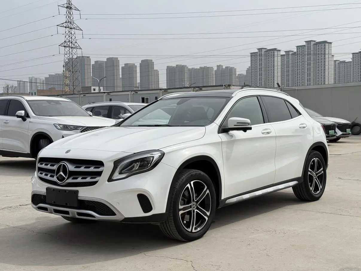 Mercedes-Benz Mercedes-Benz GLA GLA 200 fashion type