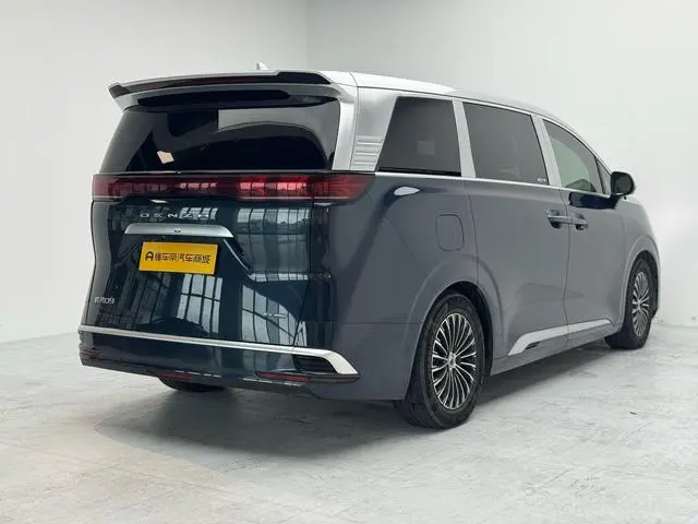 Denza Denza D9 EV 600 four-wheel drive flagship