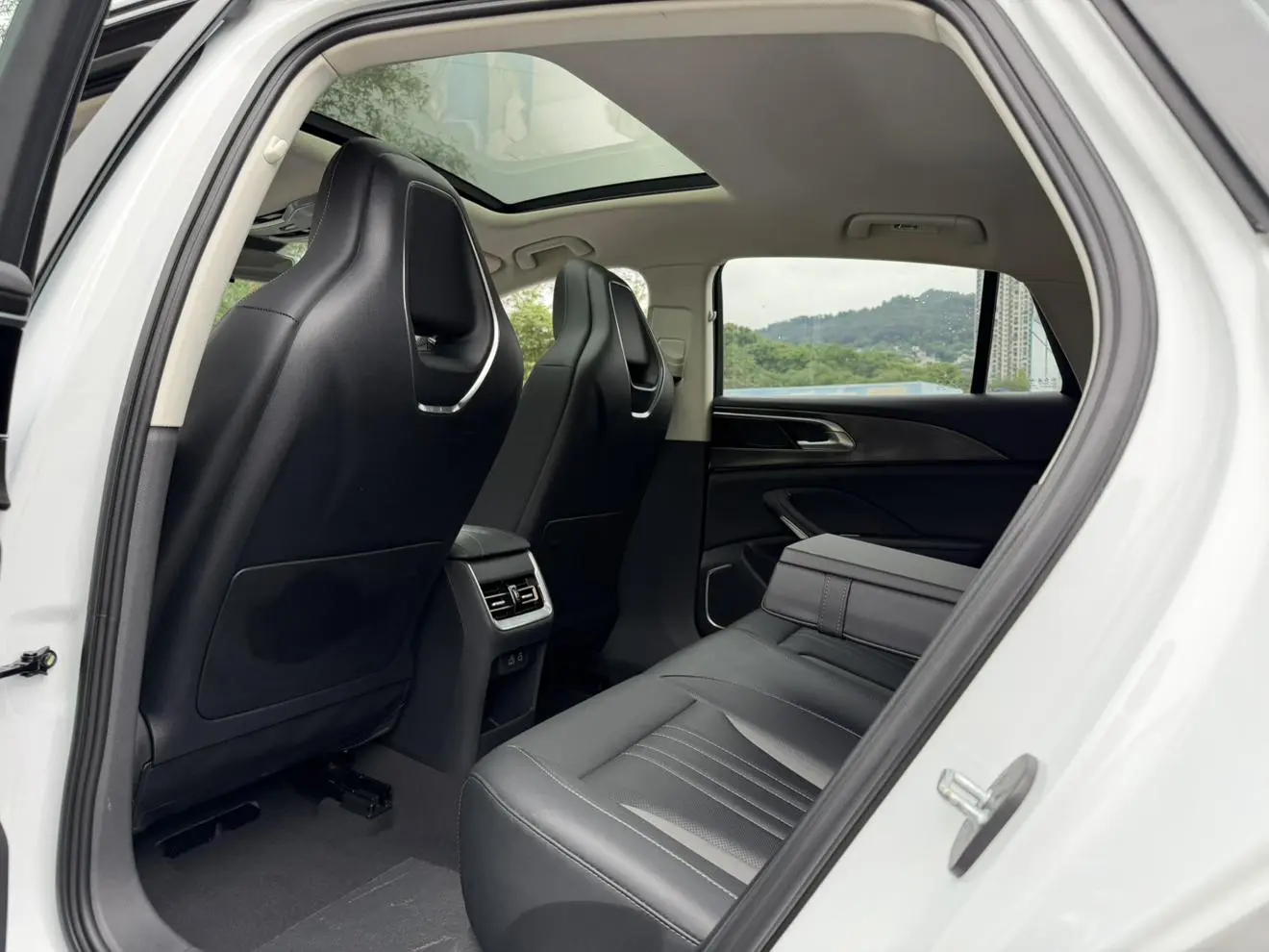 Hongqi Hongqi H6 2.0T to the United States version