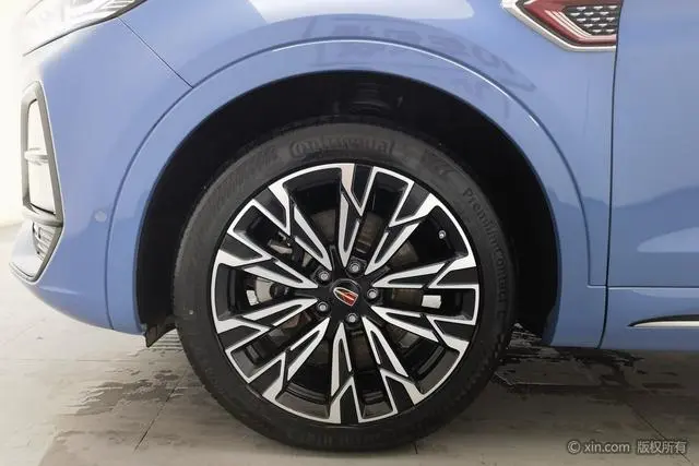Hongqi Hongqi HS5 2.0T four-wheel drive flag collar Pro version