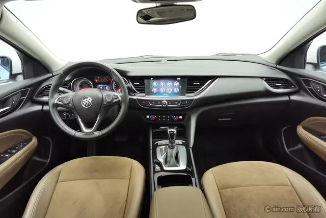 Buick Regal 20T Elite Country V