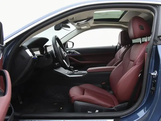 BMW BMW 4 Series Facelift 425i M sports suit