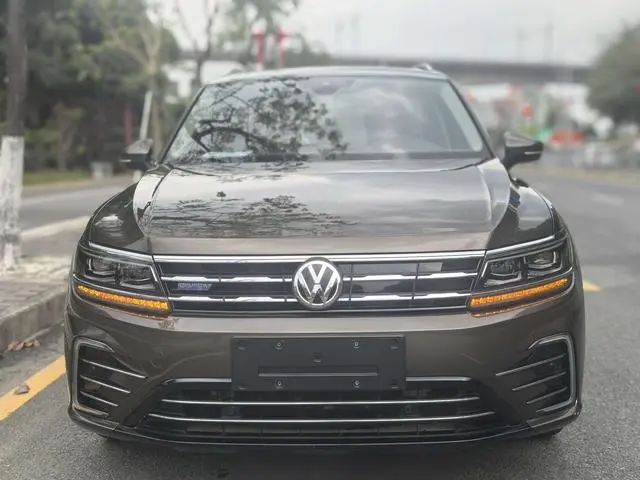 Volkswagen Tiguan L PHEV 430PHEV Hybrid Ultimate Edition
