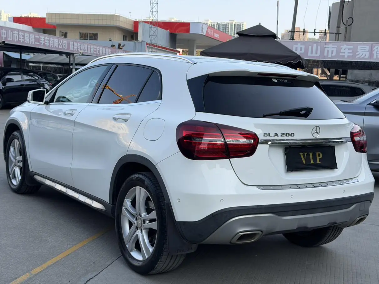 Mercedes-Benz Mercedes-Benz GLA GLA 200 dynamic type