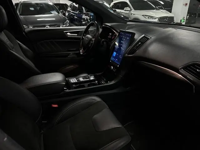 Ford Sharp World EcoBoost 330 V6 four-wheel drive ST 7-seater