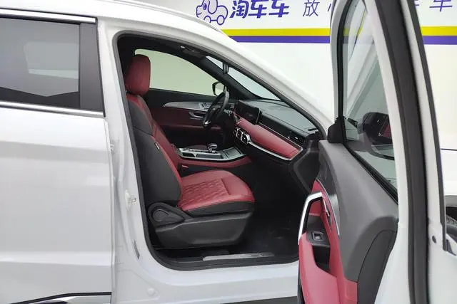 Chery Jetour Jietu X70 PLUS Champion Edition 1.5T DCT Champion MAX 7 Seats