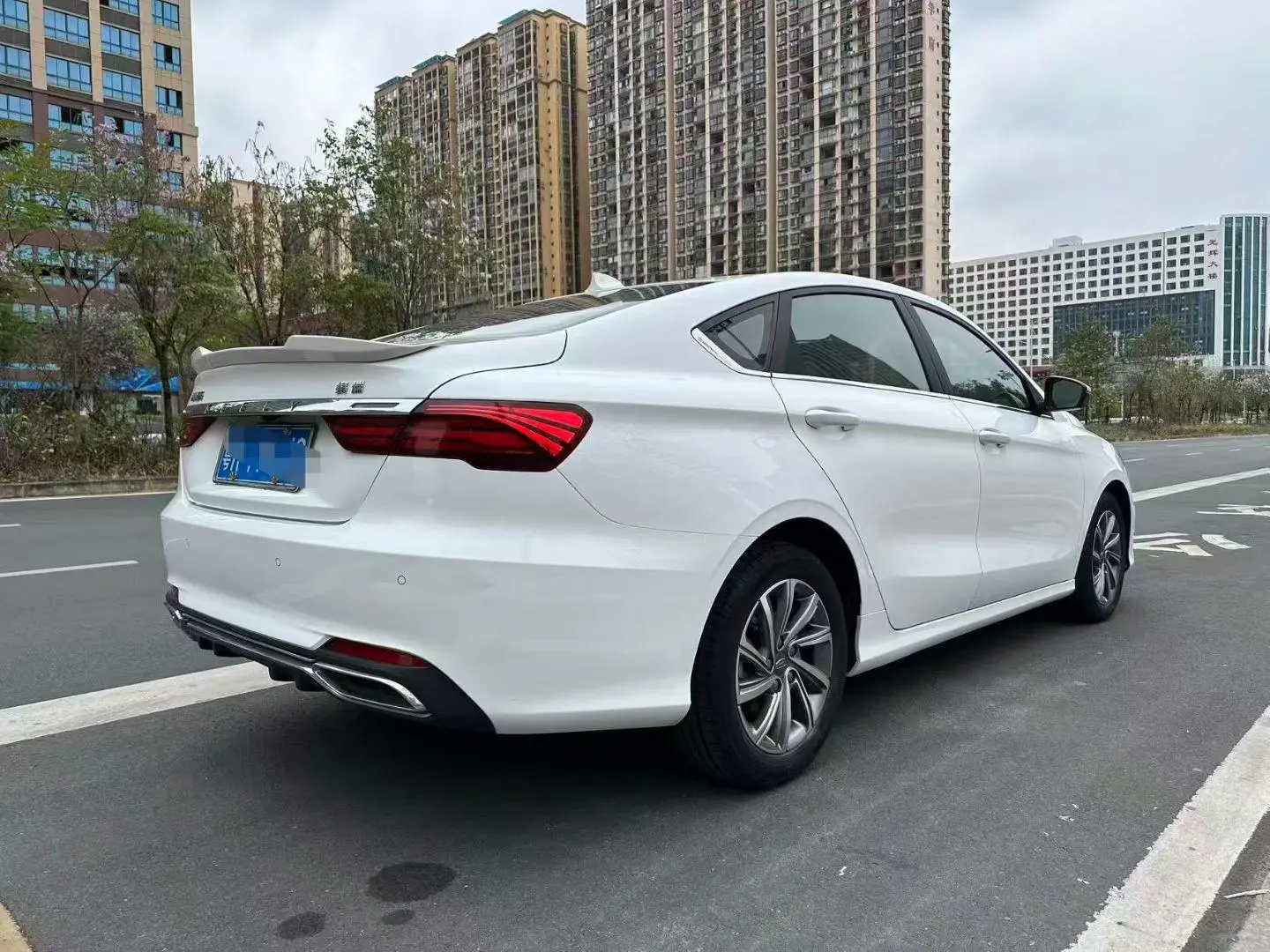 Geely Binrui 14T CVT colorful version