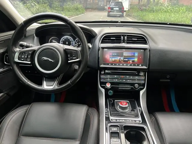 Jaguar Jaguar XEL 2.0T 200PS Premium Edition