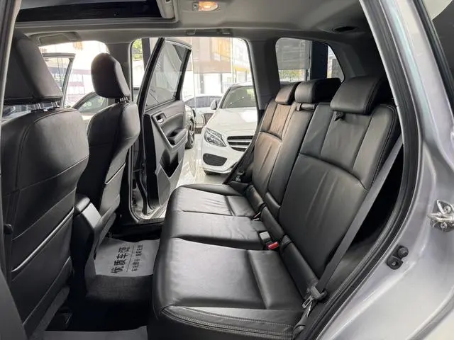 Subaru FORESTER Forester 2.0i Fashion Navigation Version
