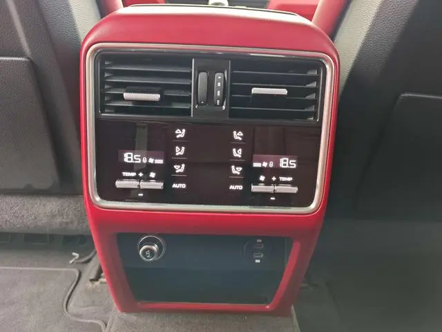 Porsche Cayenne Cayenne 3.0T Platinum Edition