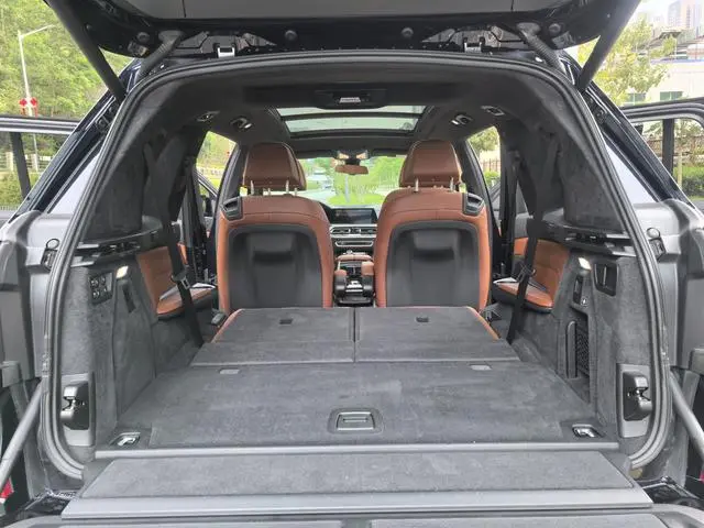 BMW BMW X7 xDrive40i Exclusive M Sports Suit
