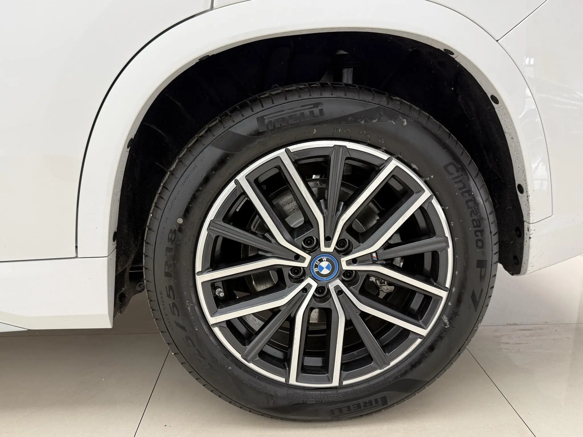 BMW BMW iX1 eDrive25L M sports suit