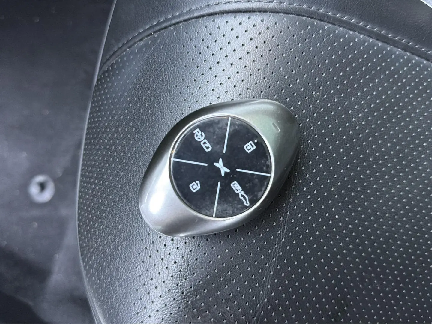 Xpeng Xiaopeng P7 586N