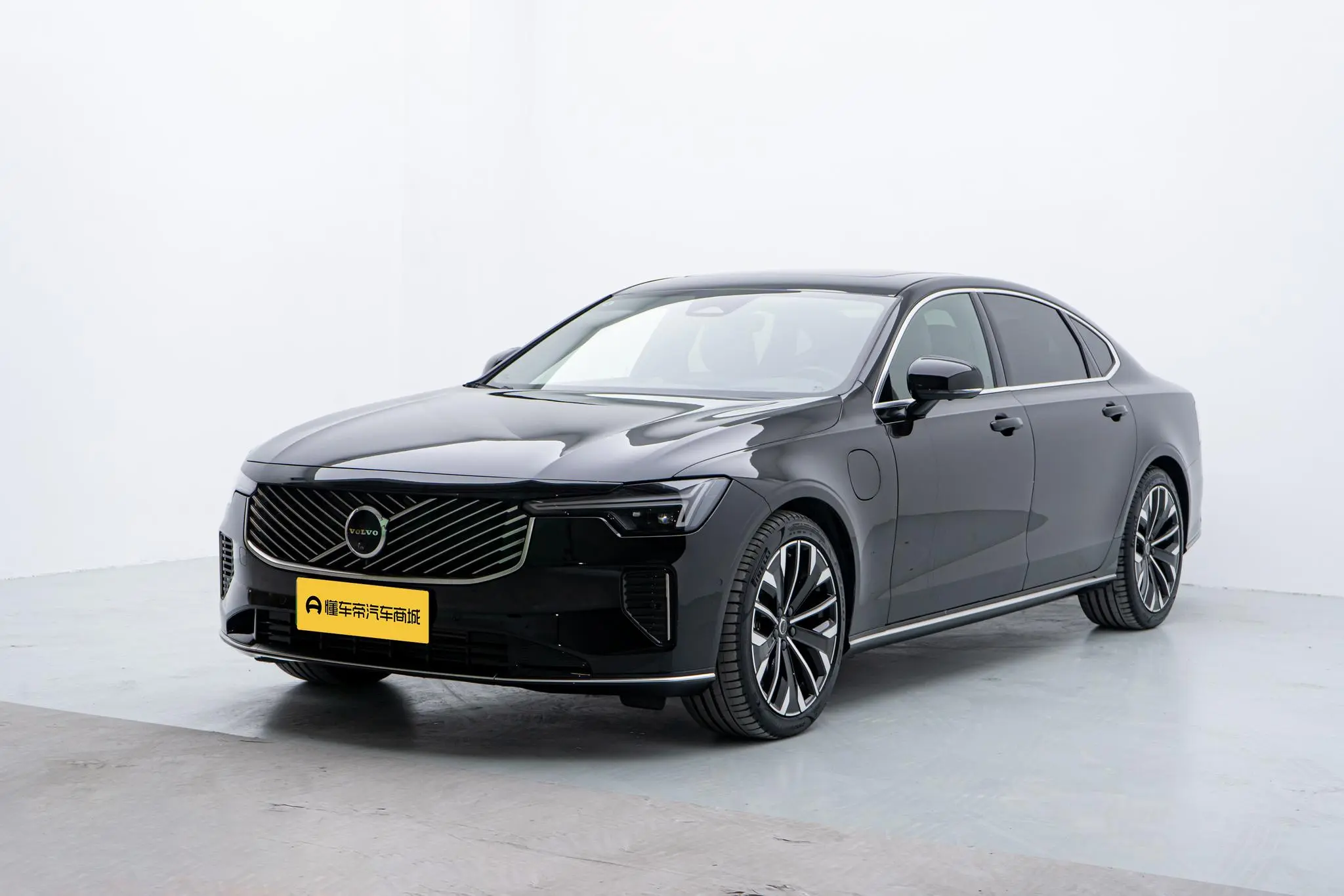 Volvo Volvo S90 PHEV T8 four-wheel drive long battery life Zhiya Deluxe Edition