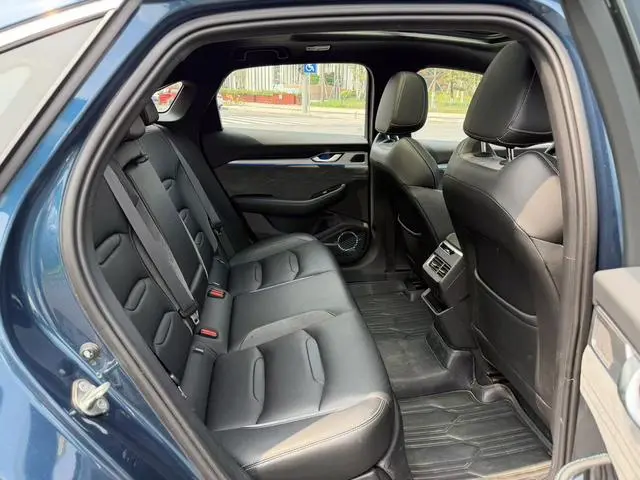 Geely Xingrui 2.0T only this cyan version