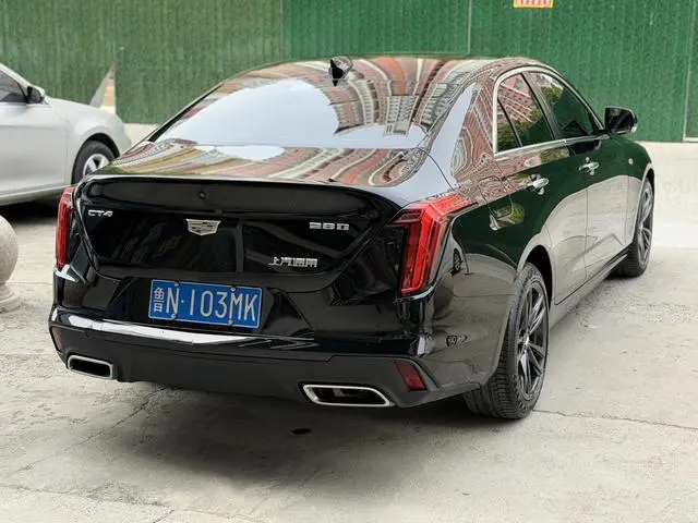 Cadillac Cadillac CT4 28T luxury