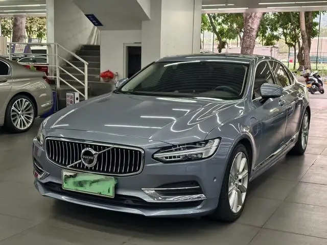 Volvo Volvo S90 PHEV T8 E-drive hybrid Zhiya Edition Country VI