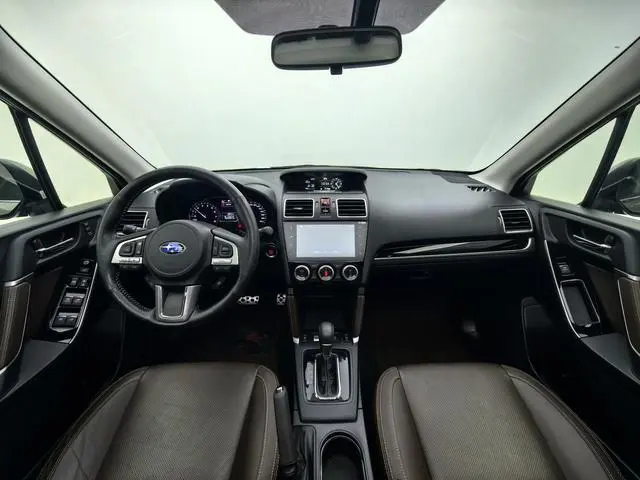 Subaru FORESTER Forester 2.5i Premium Navigation Version