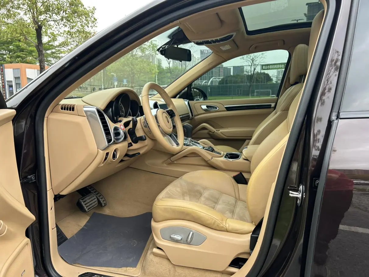 Porsche Cayenne Cayenne Platinum Edition 3.0T