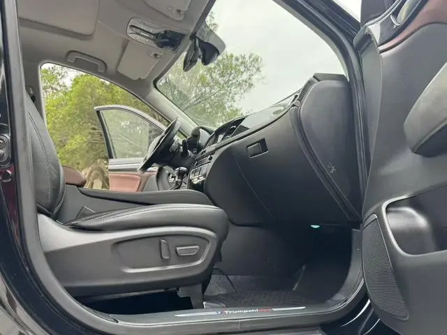 GAC Trumpchi GS8 320T two-wheel drive luxury Zhilian Edition 7 seats
