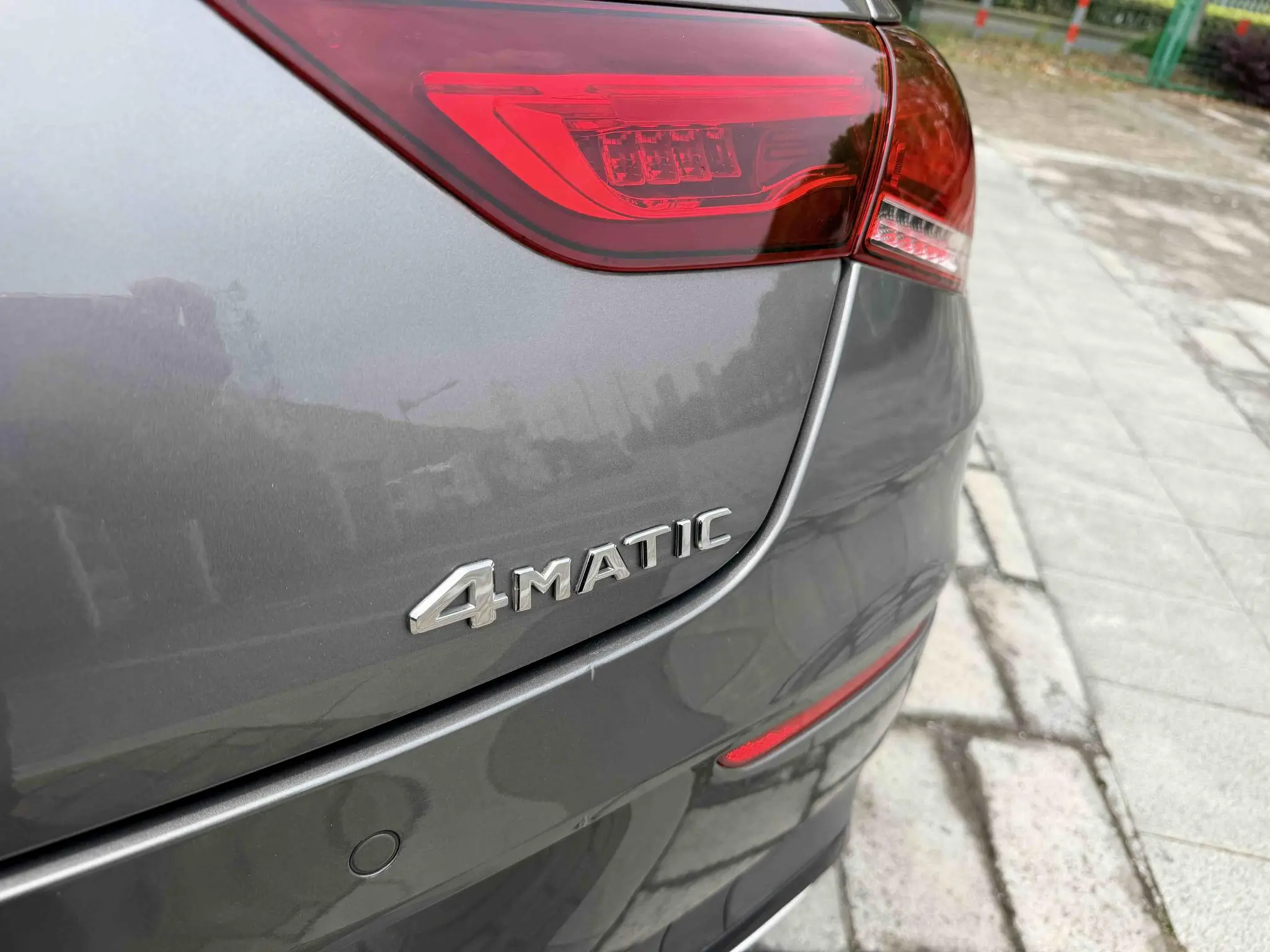 Mercedes-Benz Mercedes-Benz CLA CLA 260 4MATIC four-door coupe