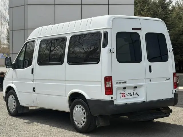JMC Teshun 2.8T commercial short-axis mid-top 6-seater national VI JX493
