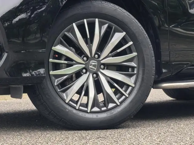 Honda Crown Road 370 TURBO 9AT Premium Edition AWD