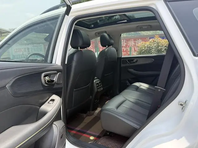 Roewe Roewe RX5 PLUS 330TGI Automatic National Tide Zhizun Edition
