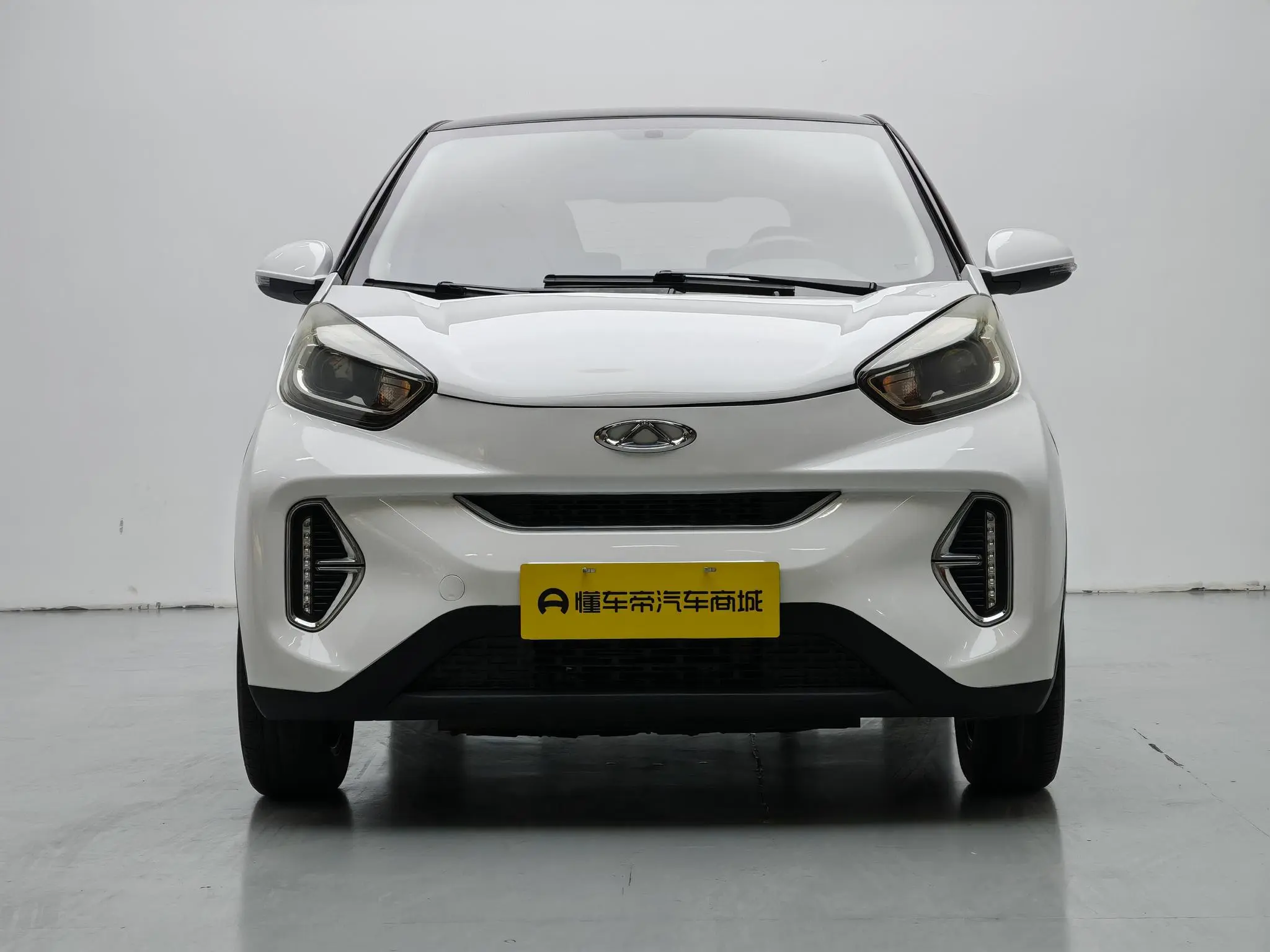 Chery Fulwin Little ant Sweet powder semi-sugar version lithium iron phosphate 30.7 kWh 30kW 301km