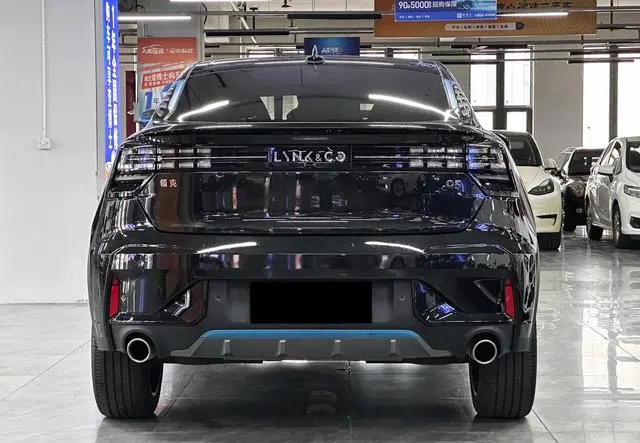 LYNK & CO Lynk 05 2.0TD two-wheel drive Halo