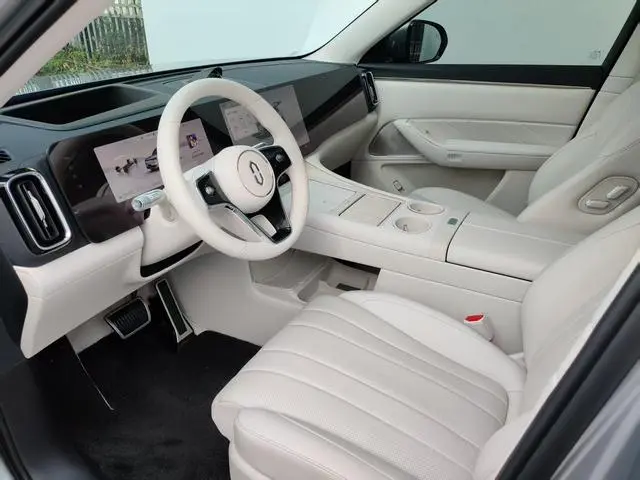 AITO Ask the world M8 Extended range Max+ five-seater version